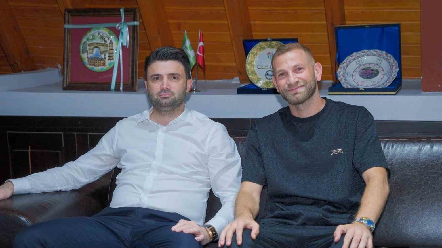 bursaspor-sedat-cengiz-ile-yollarini-ayirdi