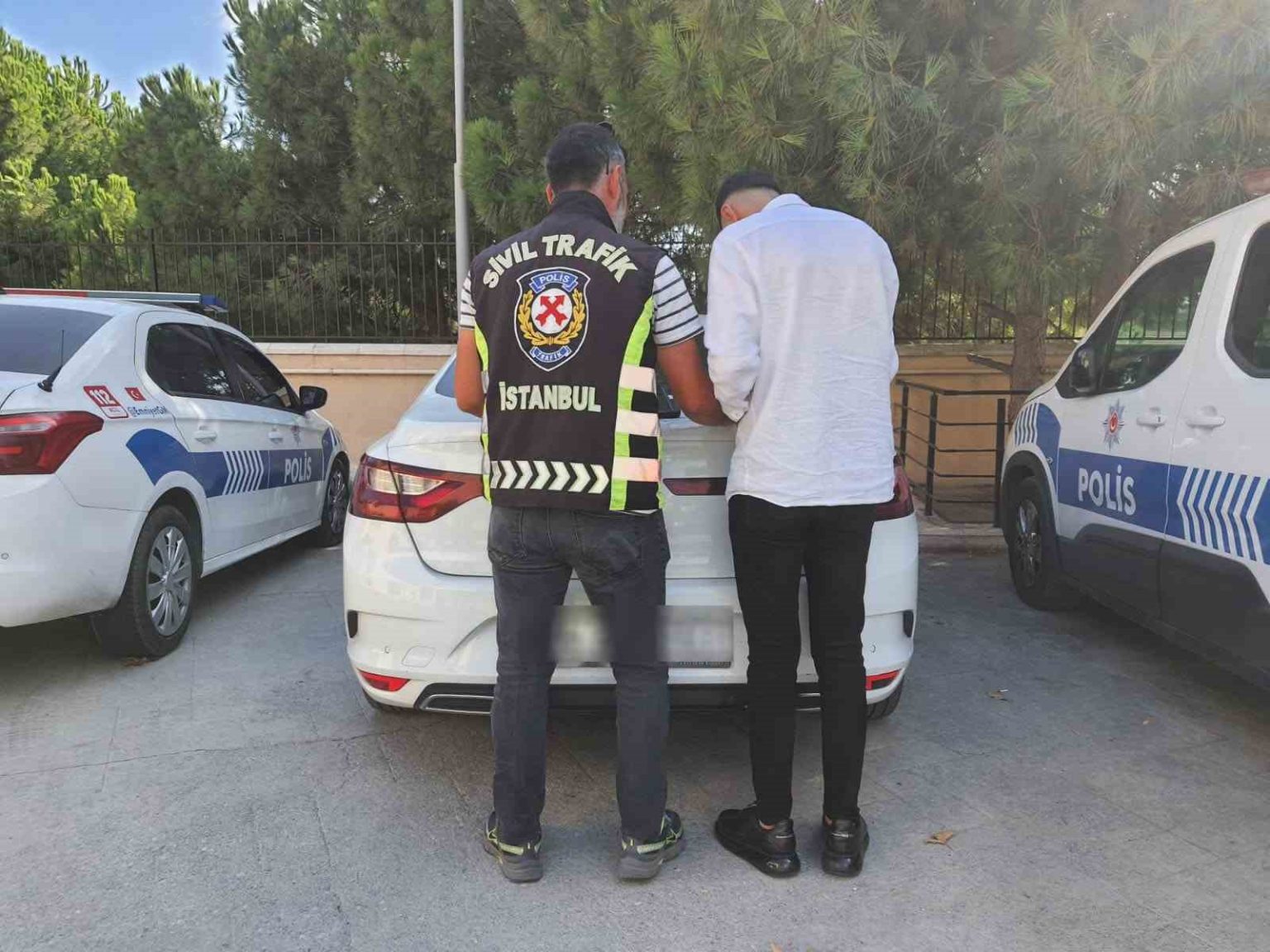 buyukcekmecede-drift-atan-surucuye-47-bin-tl-ceza-kesildi