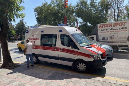 carptigi-yayanin-tedavi-gordugu-ambulansin-basindan-ayrilmadi