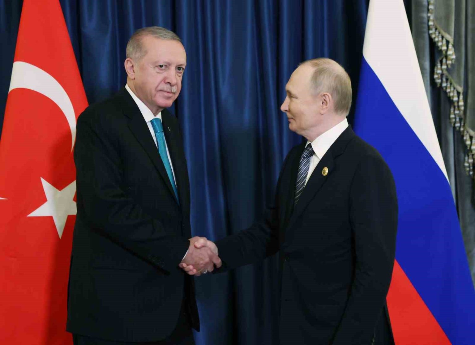 cumhurbaskani-erdogan-putin-ile-gorustu