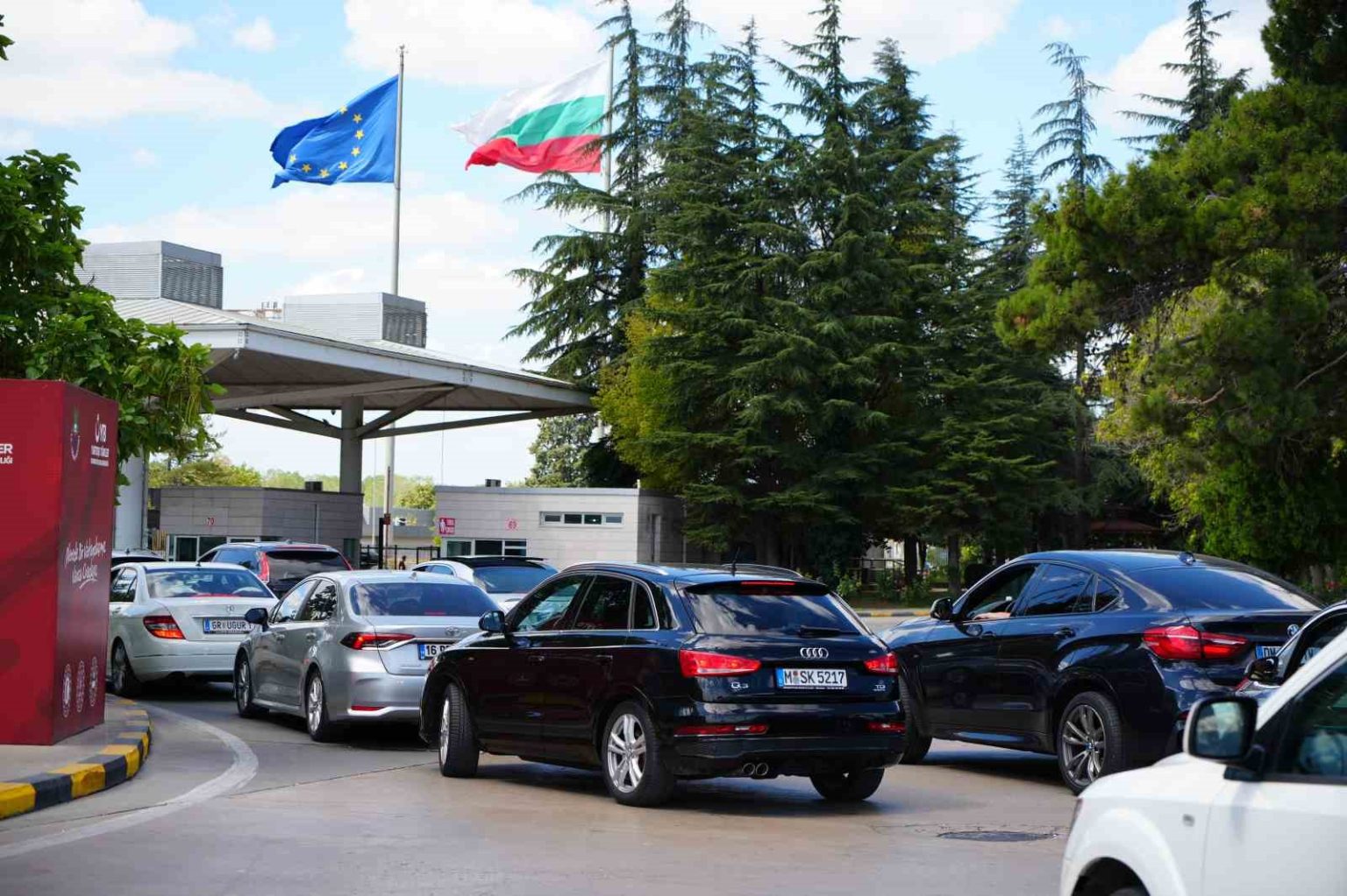edirne-sinir-kapilarindan-3-ayda-4-milyon-96-bin-yolcu-gecis-yapti