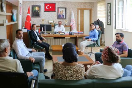 hak-is-konfederasyonu-ve-oz-saglik-is-sendikasindan-diyarbakir-aile-ve-sosyal-hizmetler-il-mudurlugune-taziye-ziyareti