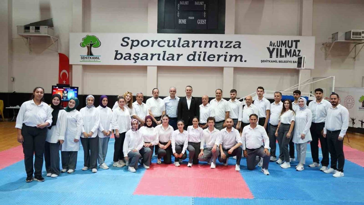 iller-arasi-umitler-taekwondo-sampiyonasi-sehitkamilde-yapildi