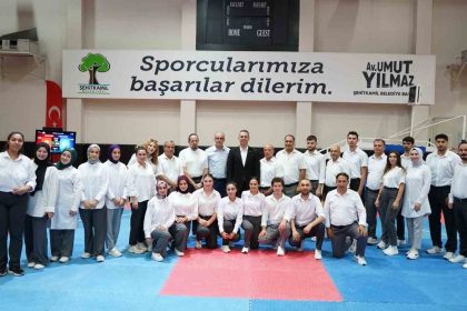iller-arasi-umitler-taekwondo-sampiyonasi-sehitkamilde-yapildi