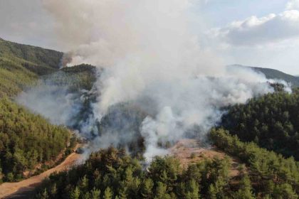 kastamonu-karabuk-sinirinda-ikinci-orman-yangini-havadan-ve-karadan-mudahale-ediliyor