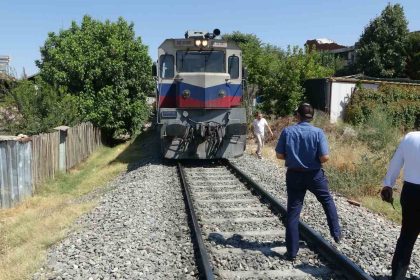 malatyada-yuk-treni-yayaya-carpti-1-agir-yarali