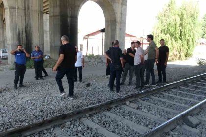 malatyada-yuk-treninin-carptigi-kisi-hayatini-kaybetti