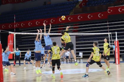 manisa-erkek-voleybol-takimi-turkiye-sampiyonu-oldu