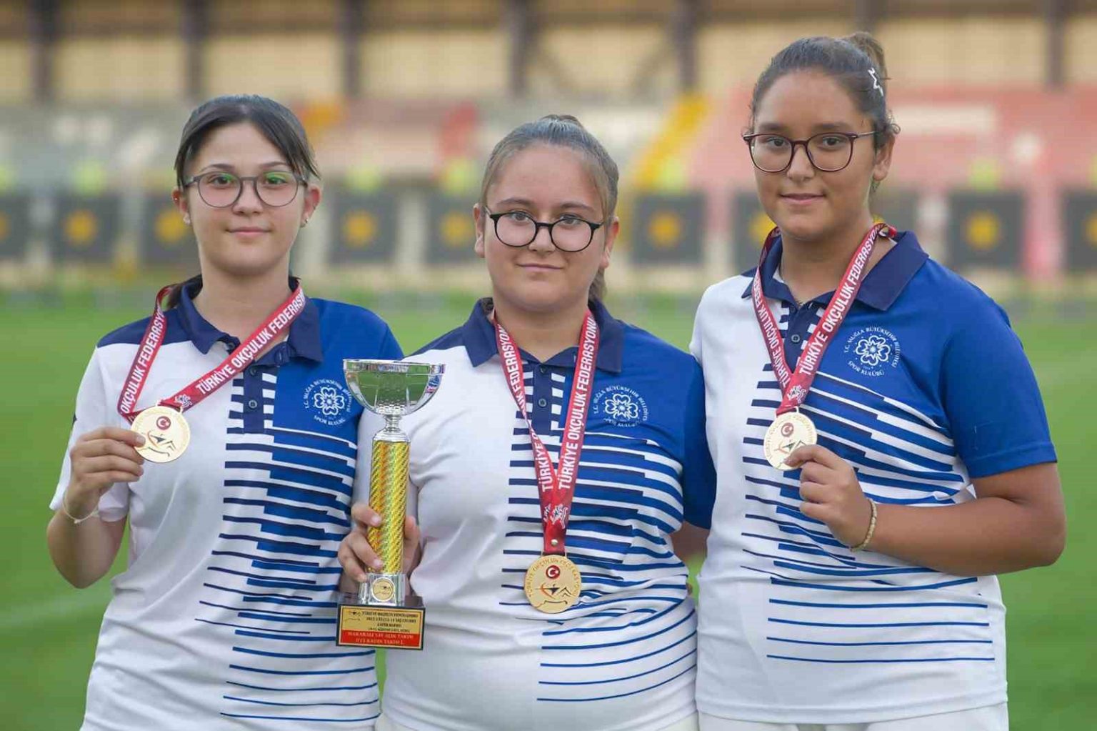 mugla-buyuksehir-okculari-u15-turkiye-sampiyonasina-damga-vurdu