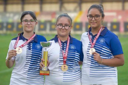 mugla-buyuksehir-okculari-u15-turkiye-sampiyonasina-damga-vurdu