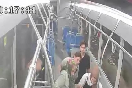 nefes-alamayan-cocugu-otobus-soforu-hayata-dondurdu