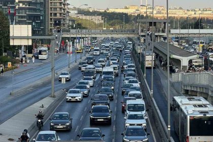 okullarda-uyum-haftasi-basladi-istanbulda-trafik-yogunlugu-olustu