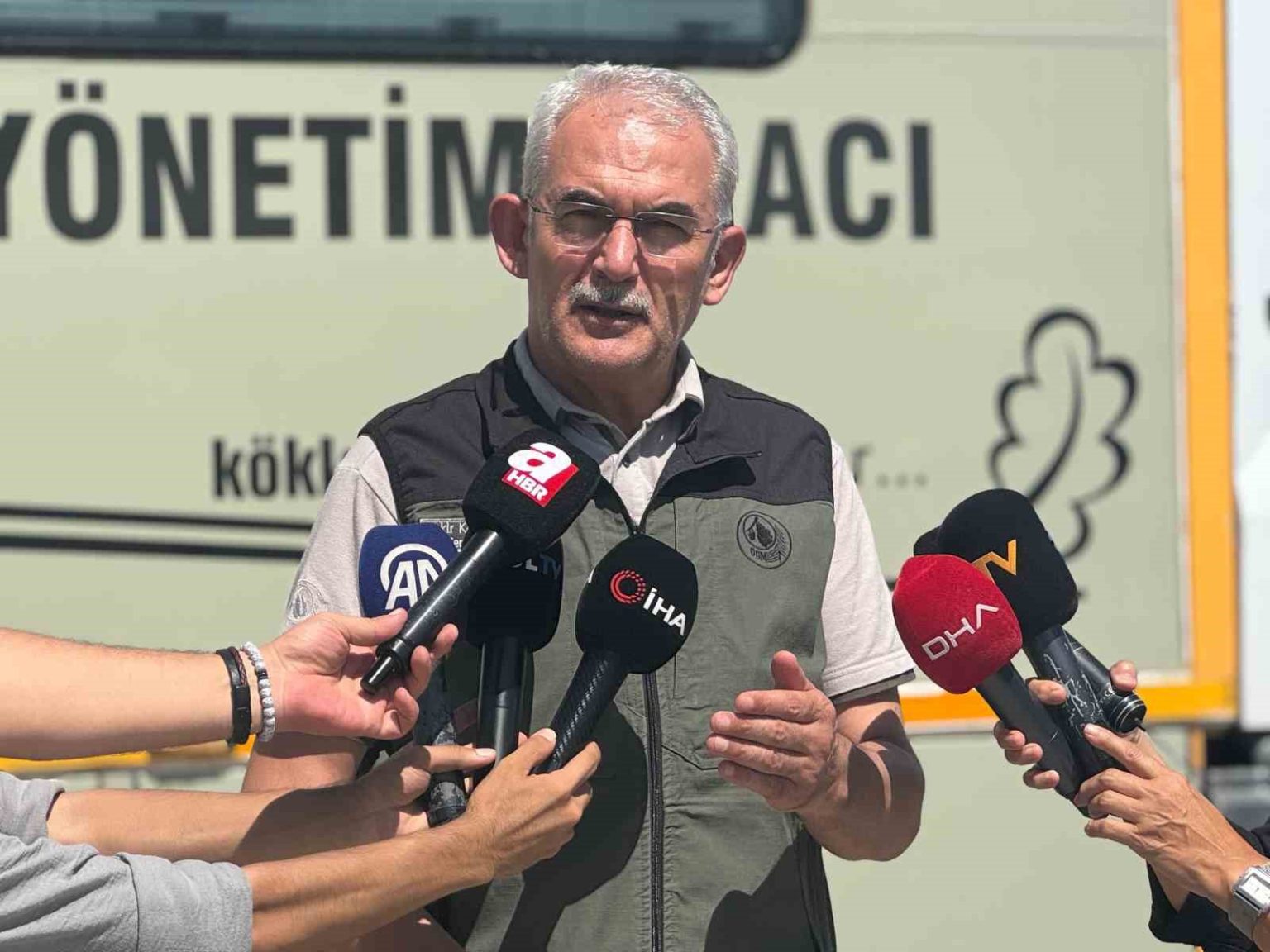 orman-genel-muduru-karacabey-yangin-guney-ve-kuzey-hatlarinda-yogunlasiyor