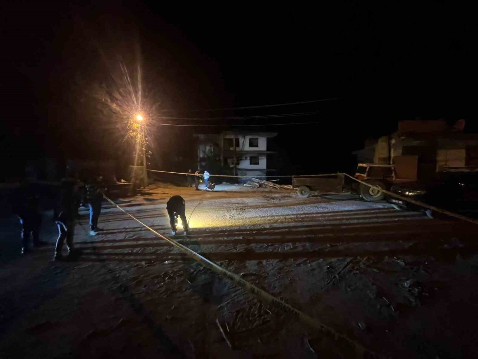 psikolojik-sorunlari-olan-sahis-rastgele-ates-acti-1-olu