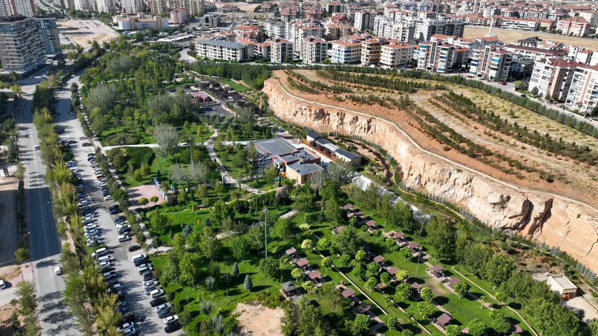 selcukluya-yakisir-bir-mekan-daha