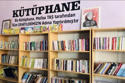 23-yasindaki-melisa-10-kutuphane-kurdu