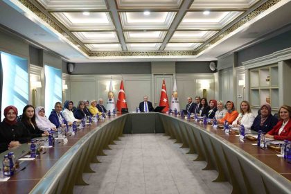 ak-parti-myk-basladi