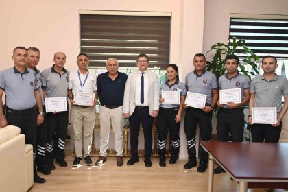 arkadasinin-yeni-dogan-bebegini-posete-koyup-kacirmaya-calisirken-yakalandi