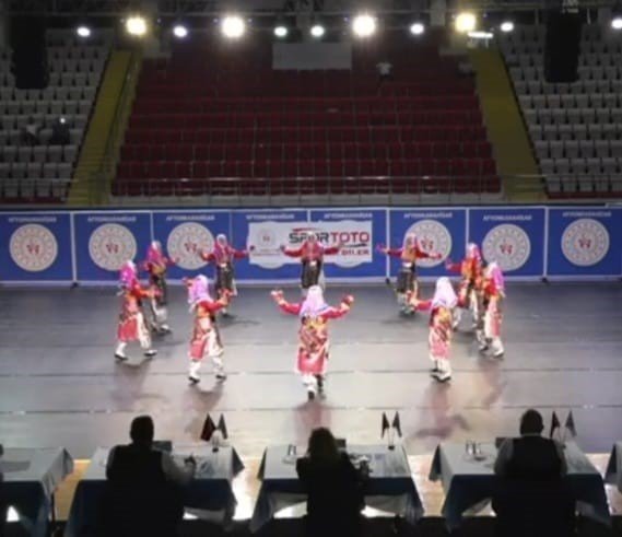 balikesirli-folklorcular-goz-doldurdu