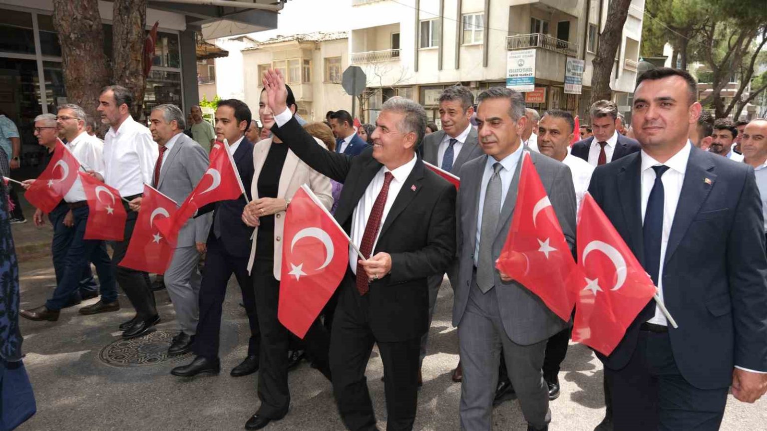 baskan-erolun-buharkentin-kurtulusu-mesaji