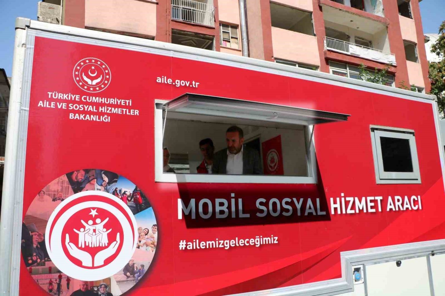 diyarbakir-mobil-shm-araciyla-vatandaslara-hizmet-veriliyor