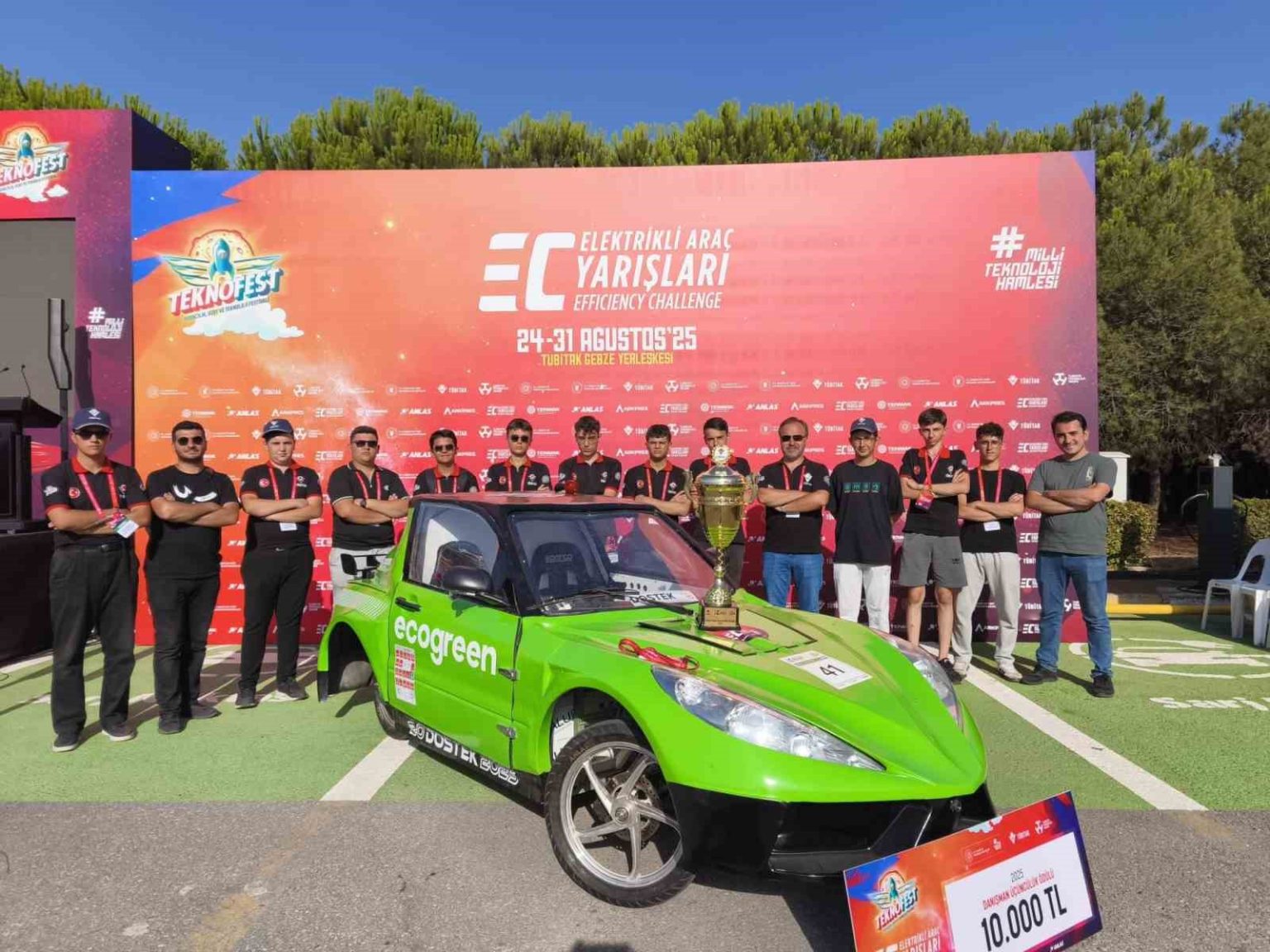 elektrikli-arac-ecogreen-tasarimda-turkiye-1-si-oldu