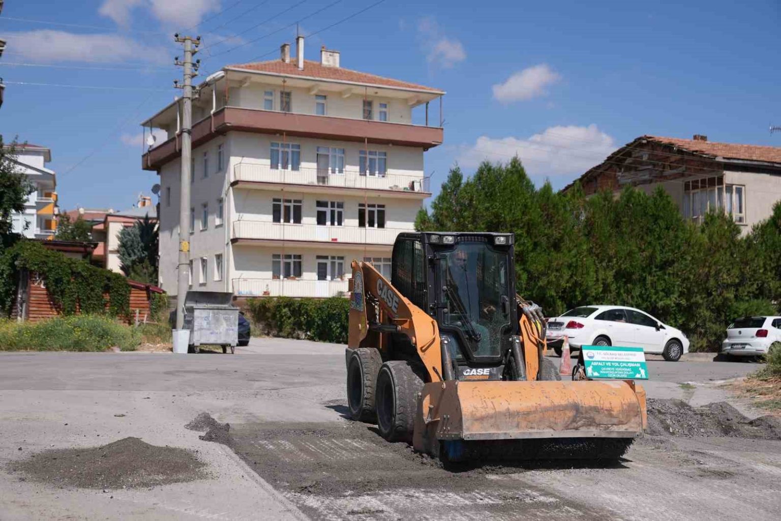 golbasi-belediyesi-yol-calismalarina-devam-ediyor