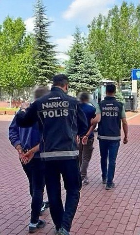 ispartada-uyusturucu-operasyonu-2-gozalti