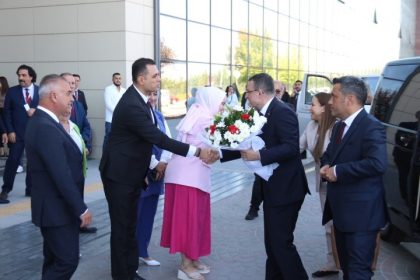 kamu-hastaneleri-genel-muduru-dr-usta-eskisehir-sehir-hastanesini-ziyaret-etti