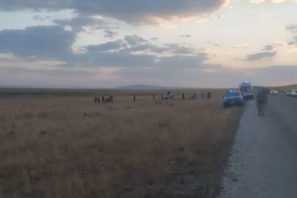 karayazida-feci-kaza-3-olu-1-yarali