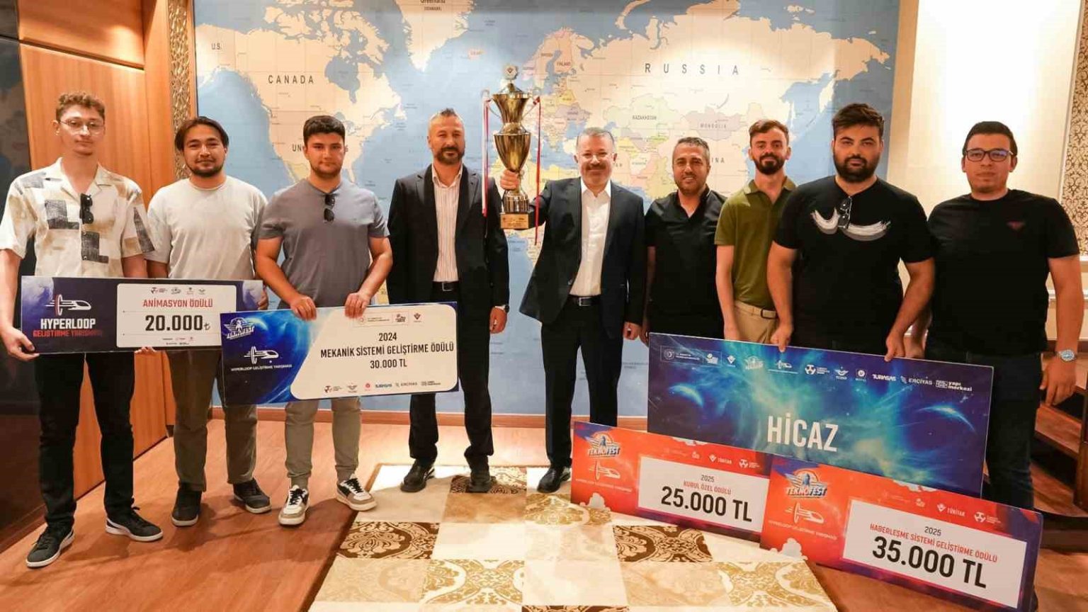 kbu-hyperloop-takimi-hicaz-teknofestte-cifte-odul-kazandi