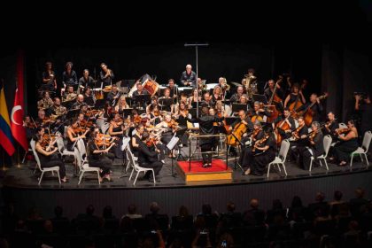 limak-filarmoni-orkestrasindan-turkiyede-baris-konseri