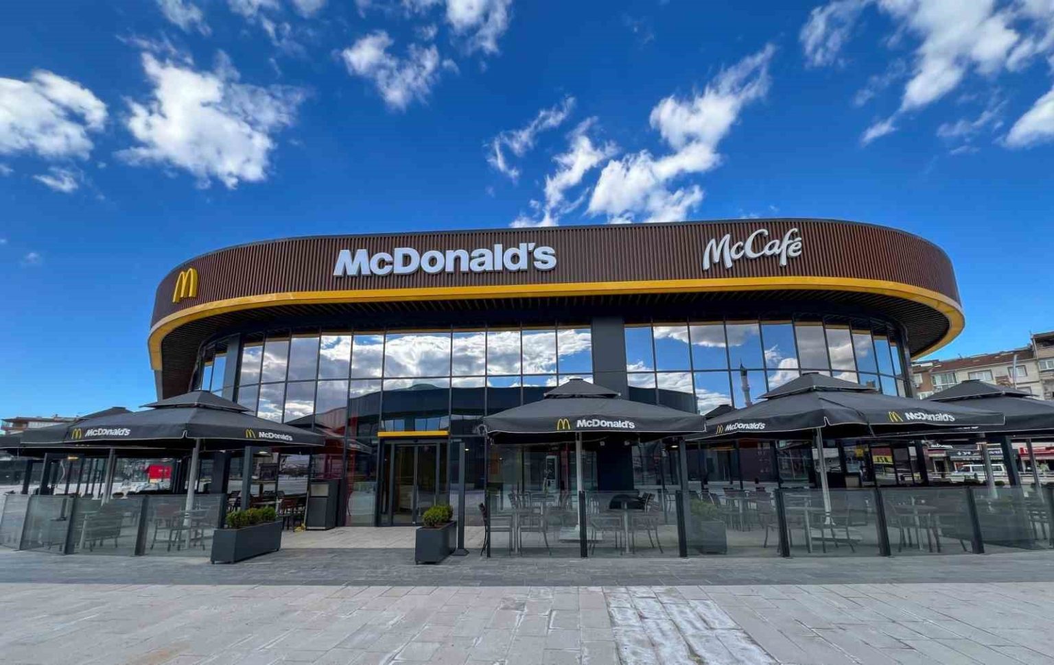 mcdonalds-turkiye-perakendede-en-iyi-isverenler-listesine-girdi
