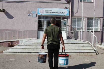 okullara-son-5-yilda-547-bin-litre-boya-destegi