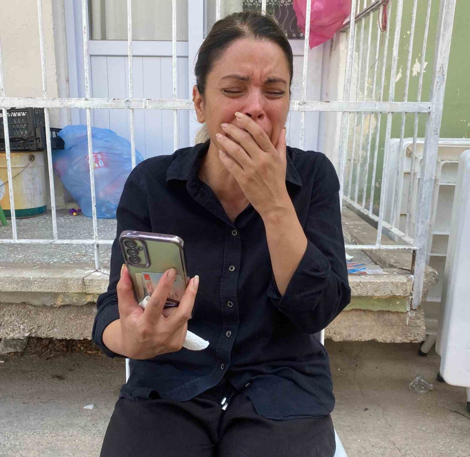 oldurulen-16-yasindaki-hiranurnun-annesi-benim-cicegimi-kopardilar