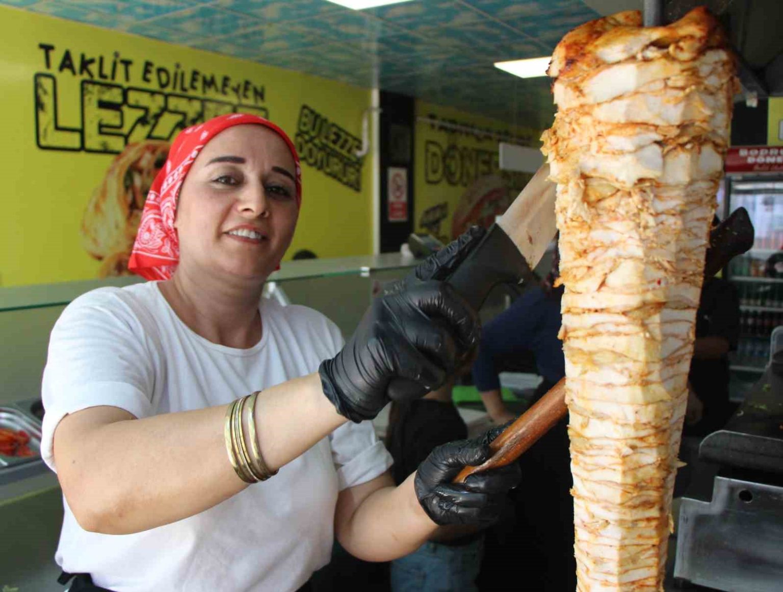 amasyanin-tek-kadin-doner-ustasina-en-cok-kadinlar-sasiriyor