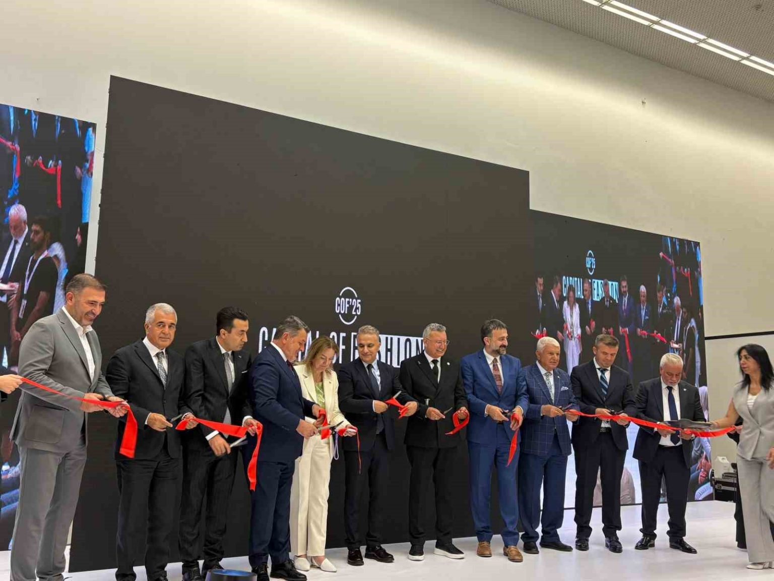 ankara-uluslararasi-hazir-giyim-ve-moda-fuari-basladi