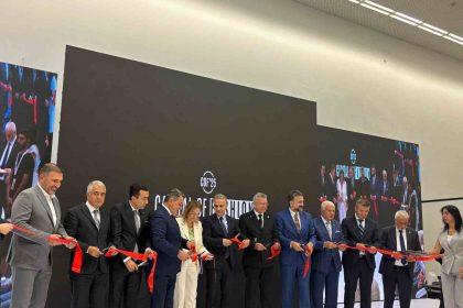 ankara-uluslararasi-hazir-giyim-ve-moda-fuari-basladi