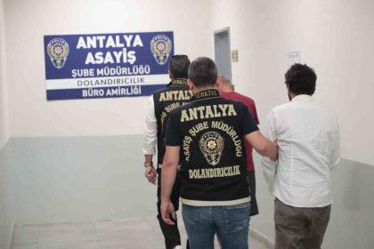 antalyada-son-2-haftada-yarim-milyondan-fazla-kisi-sorgulandi-392-supheli-tutuklandi