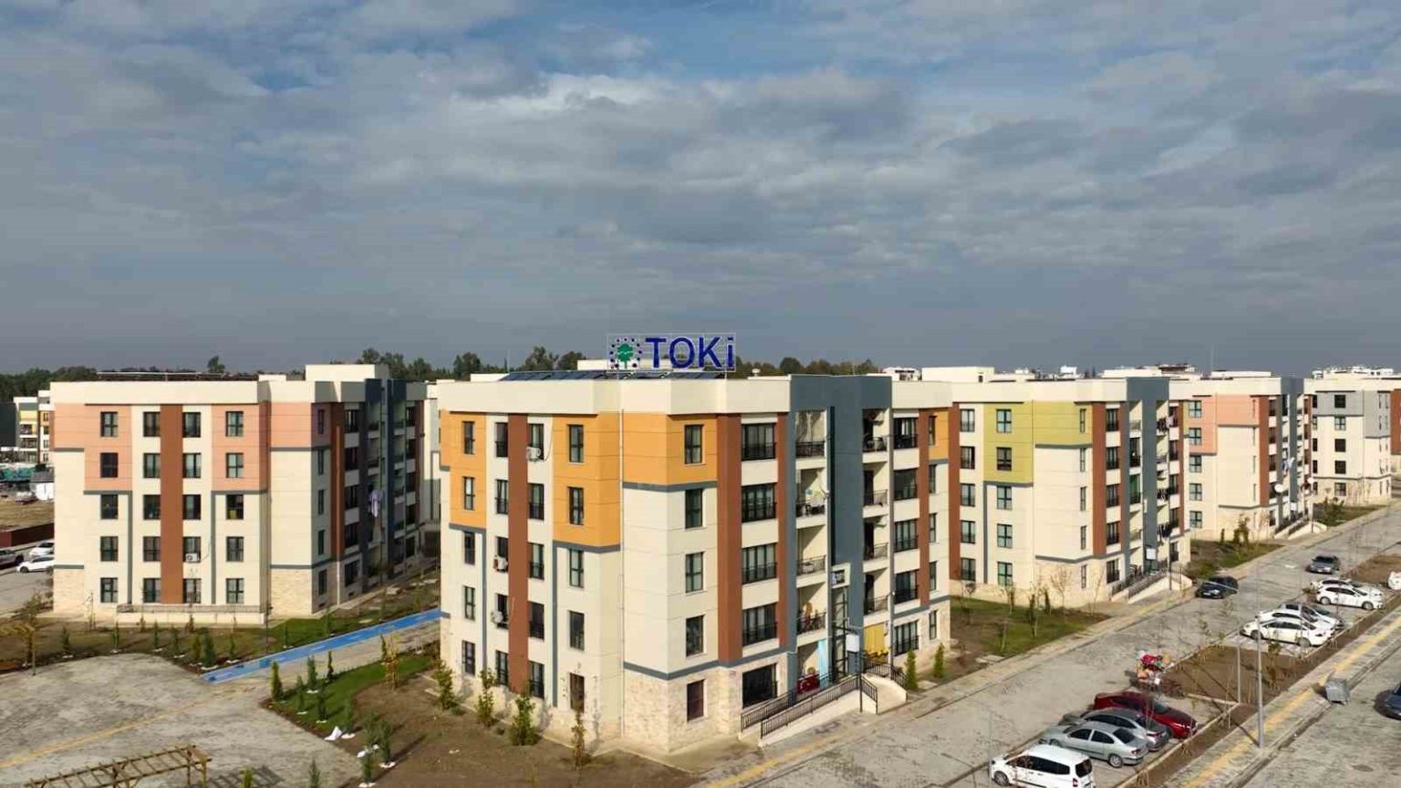 asrin-insasinda-300-bin-yuva-tamam