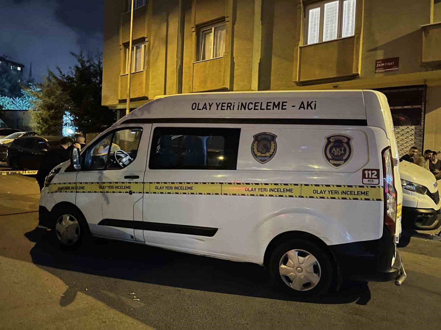 bahcelievlerde-husumetlisinin-silahli-saldirisina-ugrayan-adam-yaralandi