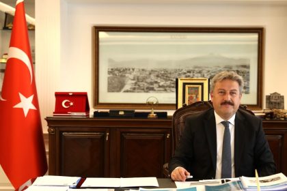 baskan-palancioglu-bugun-eller-semaya-dualarla-acilacak