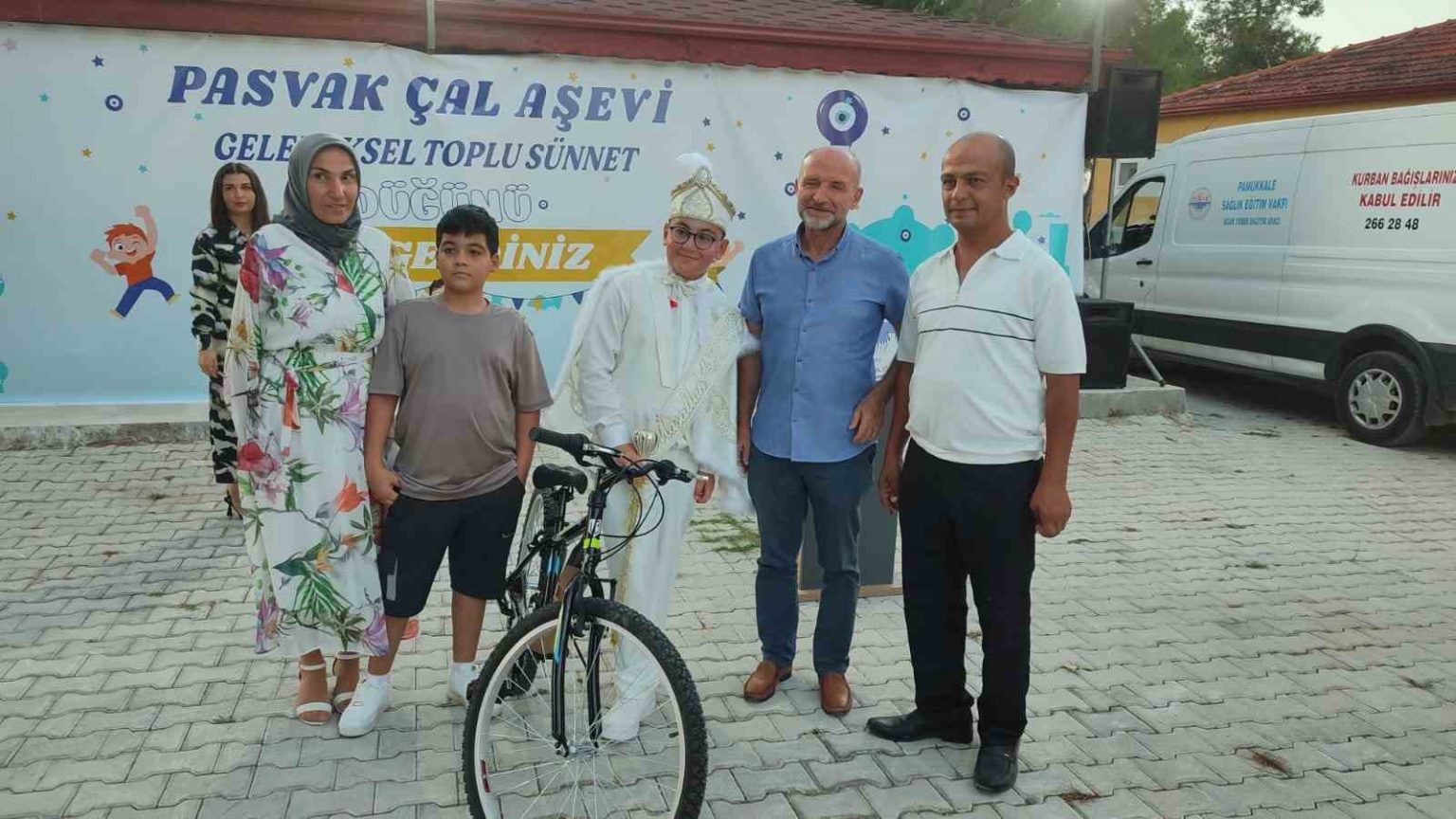 calda-11-cocuk-erkeklige-ilk-adimlarini-birlikte-atti