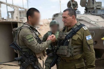 israil-gazzede-isgali-genisletmek-baslattigi-operasyonun-ikinci-asamasina-gecti