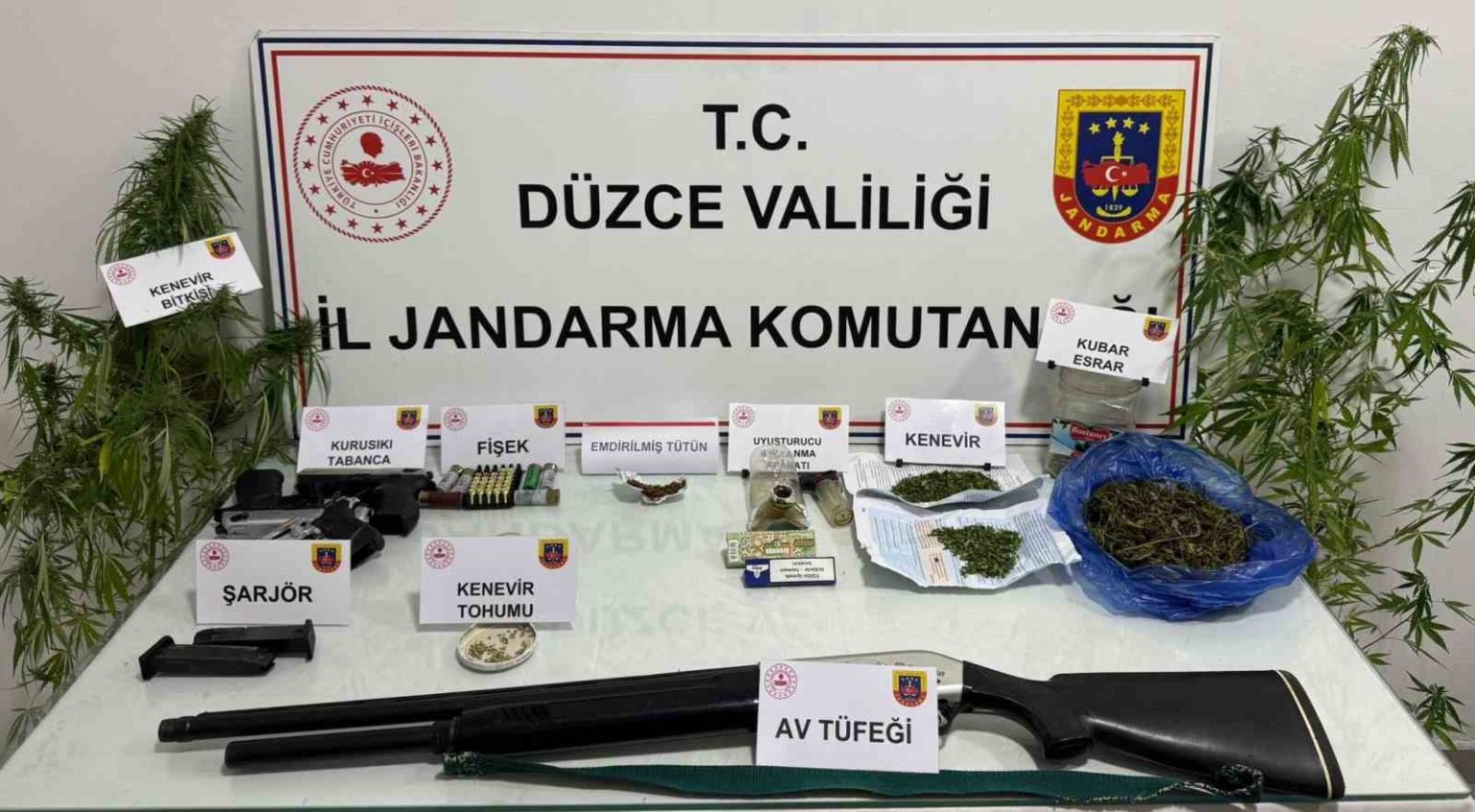 jandarmadan-uyusturucu-operasyonu