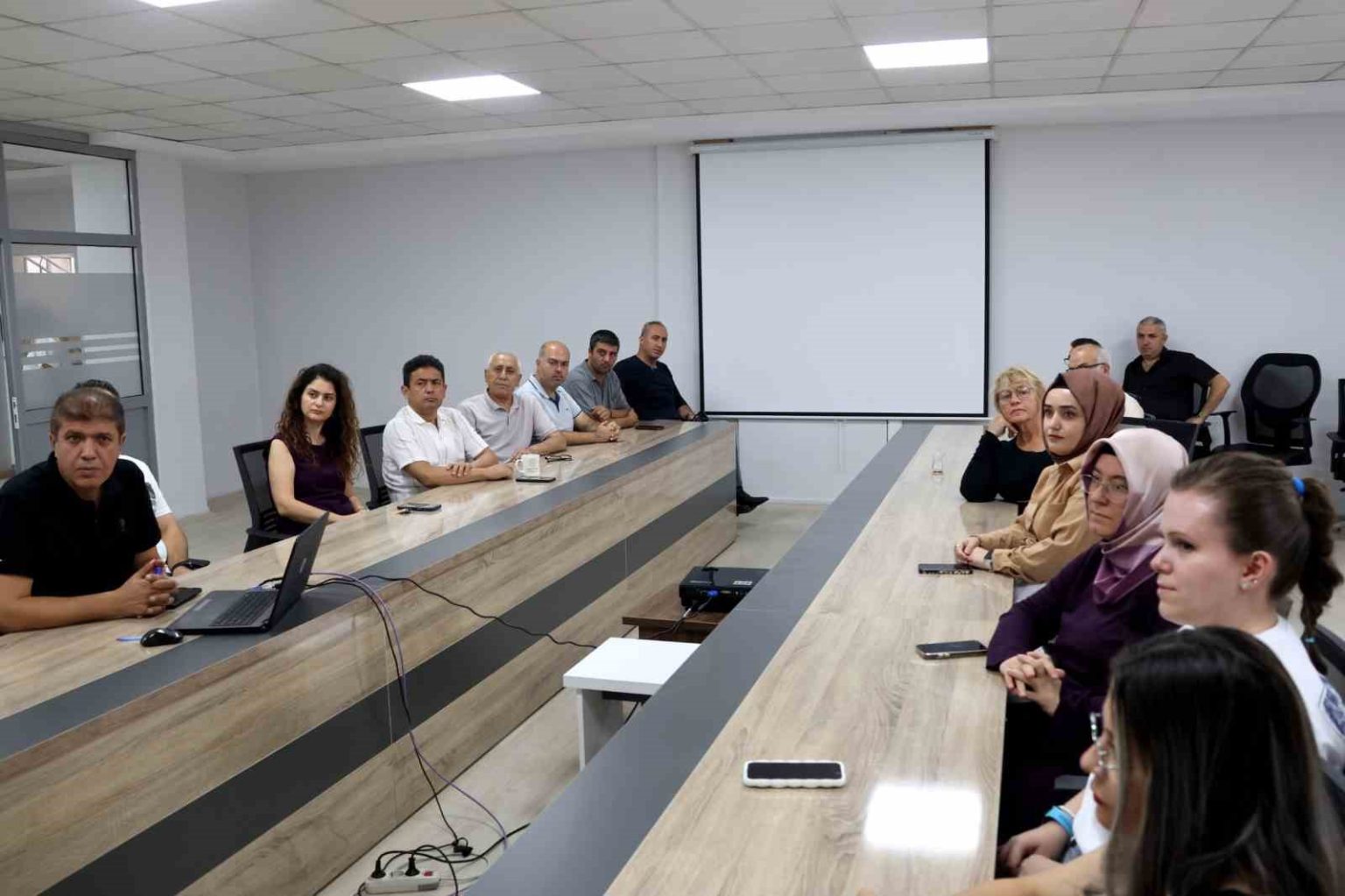 kaymakamlik-personeline-yerinde-sigara-birakma-danismanligi
