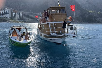 marmariste-jet-ski-ve-tur-teknesi-carpisti