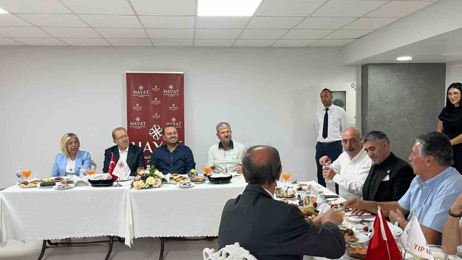 muhtarlar-hayat-saglik-grubunda-bulustu