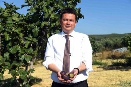 osmangaziden-dunyaya-acilan-lezzet-bursa-siyah-inciri