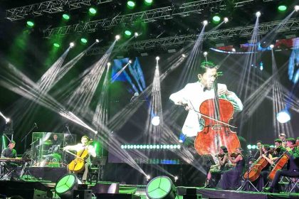 turkceyi-dizilerden-ogrenen-kazak-cellist-oktyabr-dizi-muzikleriyle-hayran-birakti